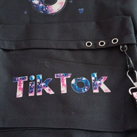 Tik tok  - Picture 2 of 5